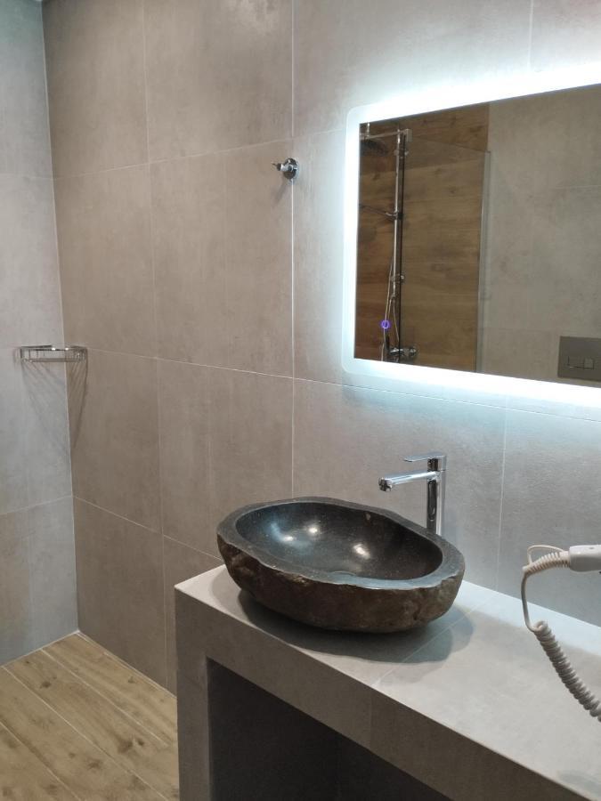 Cavo D' Oro Complex *