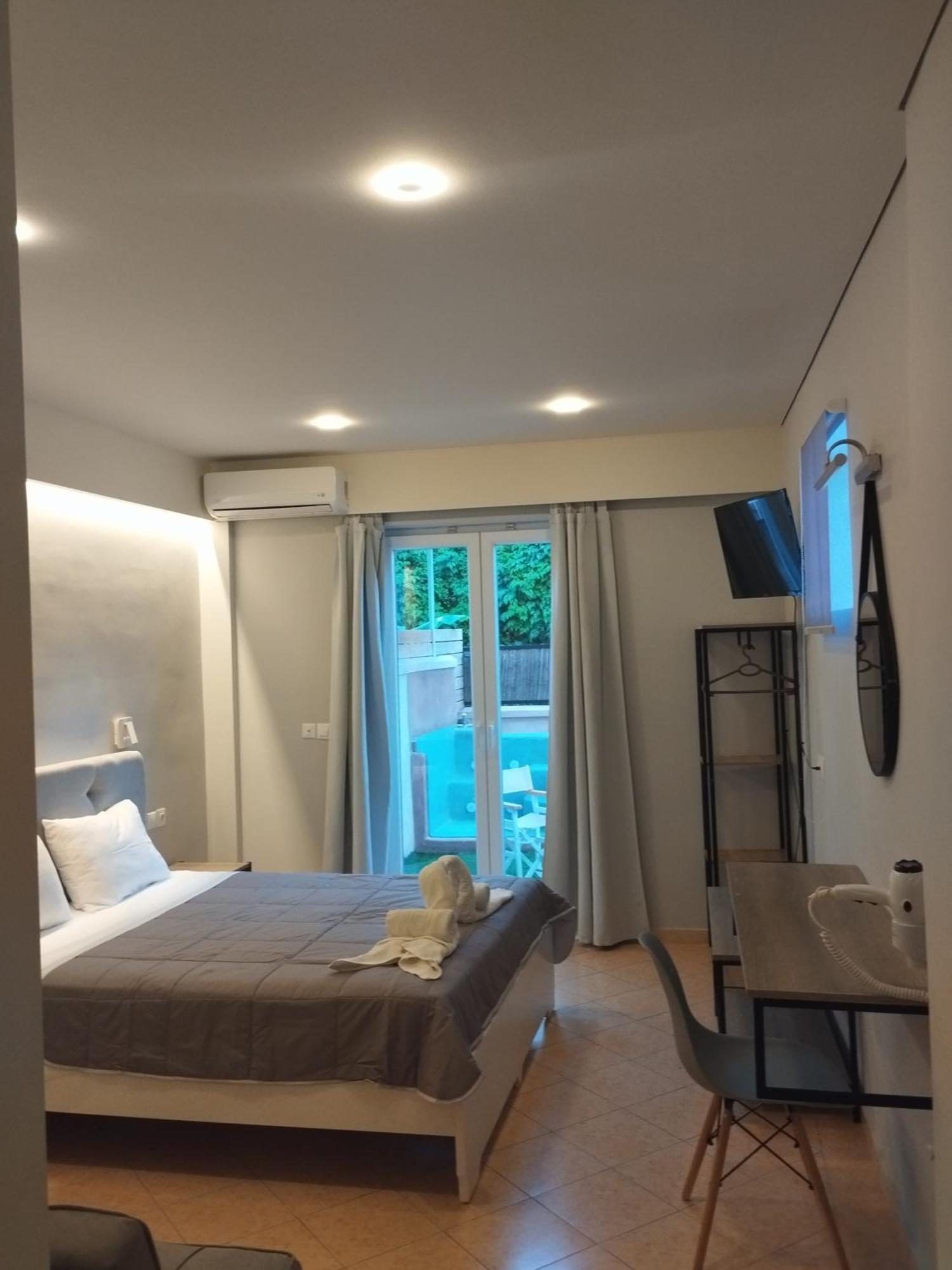 Cavo D' Oro Complex